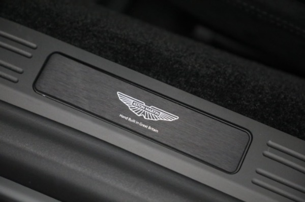 New 2025 Aston Martin Vantage for sale $242,100 at Bentley Greenwich in Greenwich CT 06830 17