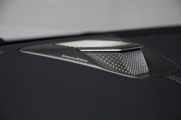 New 2025 Aston Martin Vantage for sale $242,100 at Bentley Greenwich in Greenwich CT 06830 19