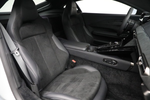 New 2025 Aston Martin Vantage for sale $242,100 at Bentley Greenwich in Greenwich CT 06830 22