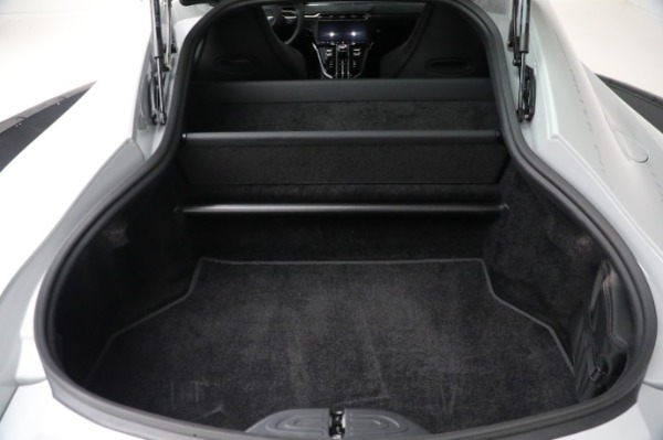 New 2025 Aston Martin Vantage for sale $242,100 at Bentley Greenwich in Greenwich CT 06830 23