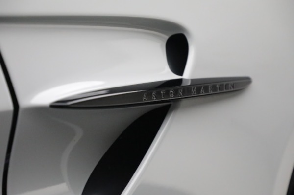 New 2025 Aston Martin Vantage for sale $242,100 at Bentley Greenwich in Greenwich CT 06830 26