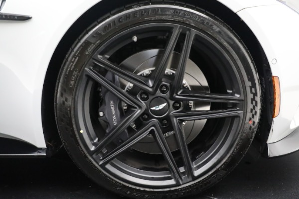 New 2025 Aston Martin Vantage for sale $242,100 at Bentley Greenwich in Greenwich CT 06830 27