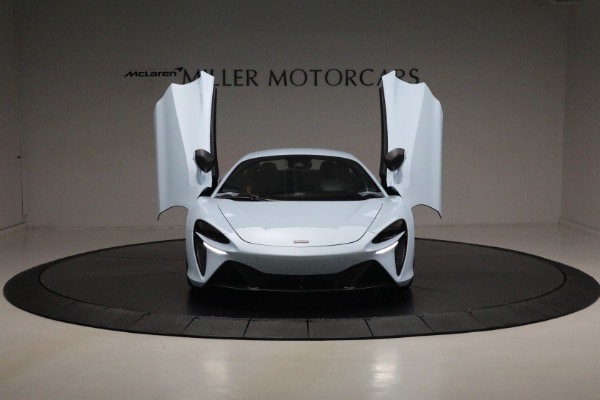 Used 2023 McLaren Artura Vision for sale Sold at Bentley Greenwich in Greenwich CT 06830 13