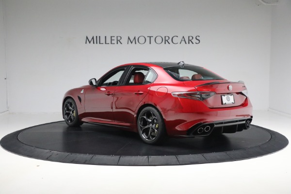 Used 2024 Alfa Romeo Giulia Quadrifoglio Carbon for sale $78,900 at Bentley Greenwich in Greenwich CT 06830 10