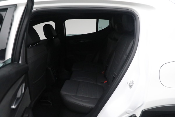Used 2024 Alfa Romeo Tonale Veloce for sale $29,900 at Bentley Greenwich in Greenwich CT 06830 22