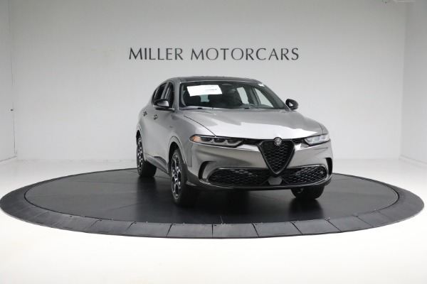 New 2024 Alfa Romeo Tonale Veloce for sale Sold at Bentley Greenwich in Greenwich CT 06830 23