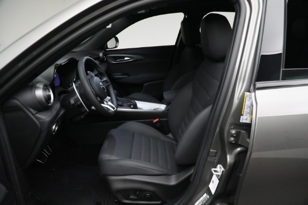 New 2024 Alfa Romeo Tonale Veloce for sale Sold at Bentley Greenwich in Greenwich CT 06830 26