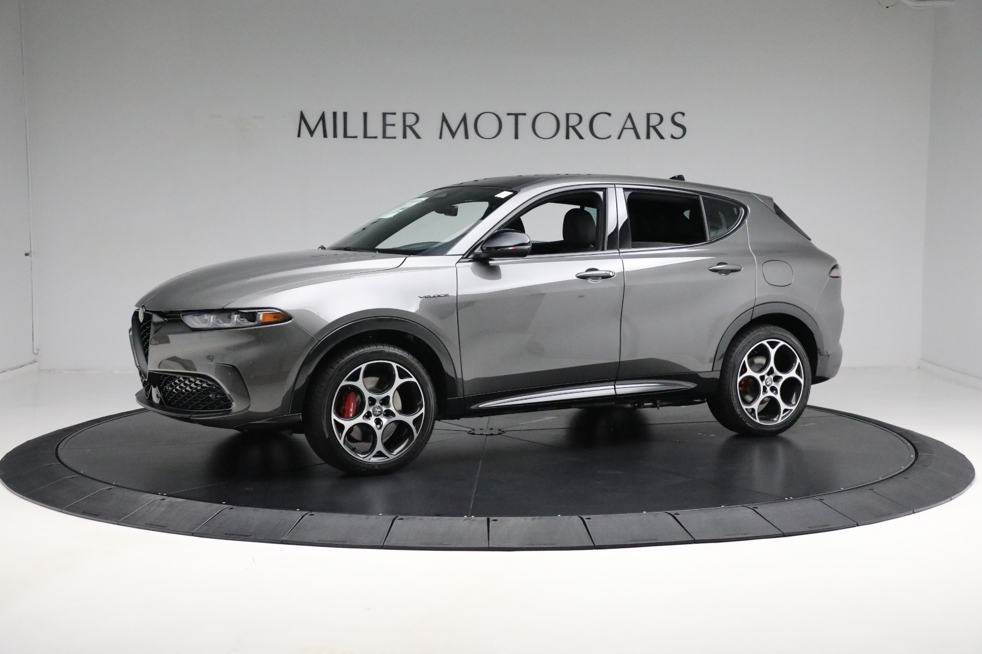 New 2024 Alfa Romeo Tonale Veloce for sale Sold at Bentley Greenwich in Greenwich CT 06830 1