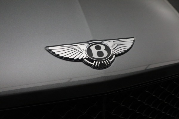 Used 2023 Bentley Bentayga Azure Hybrid for sale Sold at Bentley Greenwich in Greenwich CT 06830 17