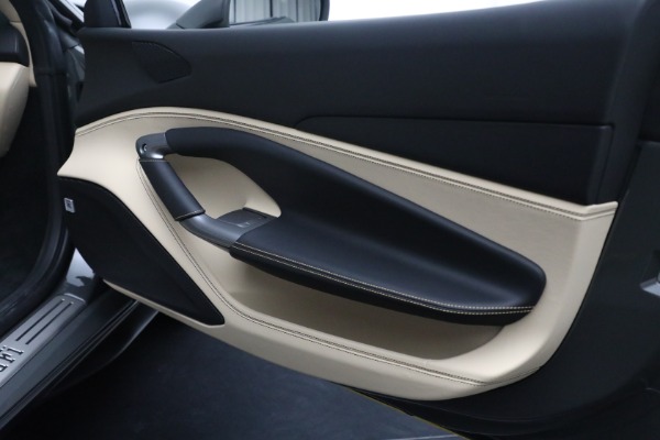 Used 2022 Ferrari F8 Tributo for sale Sold at Bentley Greenwich in Greenwich CT 06830 23