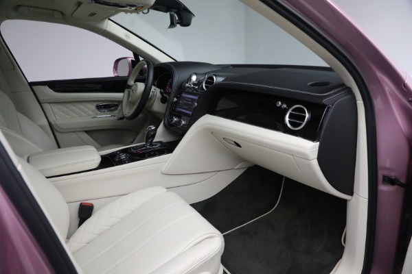 Used 2019 Bentley Bentayga V8 for sale Sold at Bentley Greenwich in Greenwich CT 06830 28