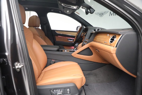 New 2024 Bentley Bentayga Azure V8 for sale Sold at Bentley Greenwich in Greenwich CT 06830 25