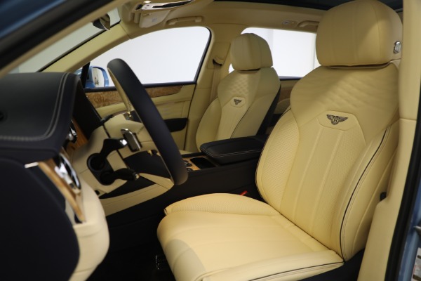 New 2024 Bentley Bentayga EWB Azure V8 for sale Sold at Bentley Greenwich in Greenwich CT 06830 18
