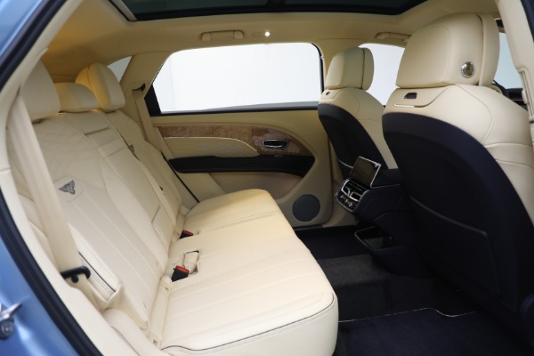 New 2024 Bentley Bentayga EWB Azure V8 for sale Sold at Bentley Greenwich in Greenwich CT 06830 25