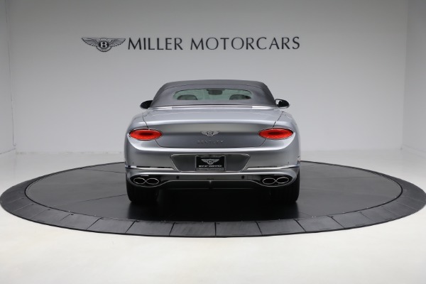 New 2024 Bentley Continental GTC Azure V8 for sale $315,895 at Bentley Greenwich in Greenwich CT 06830 18