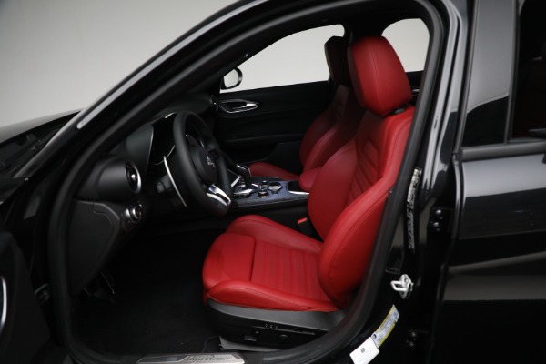 New 2024 Alfa Romeo Giulia Sprint for sale Sold at Bentley Greenwich in Greenwich CT 06830 24