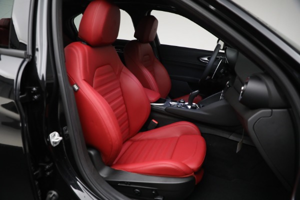 New 2024 Alfa Romeo Giulia Sprint for sale Sold at Bentley Greenwich in Greenwich CT 06830 27
