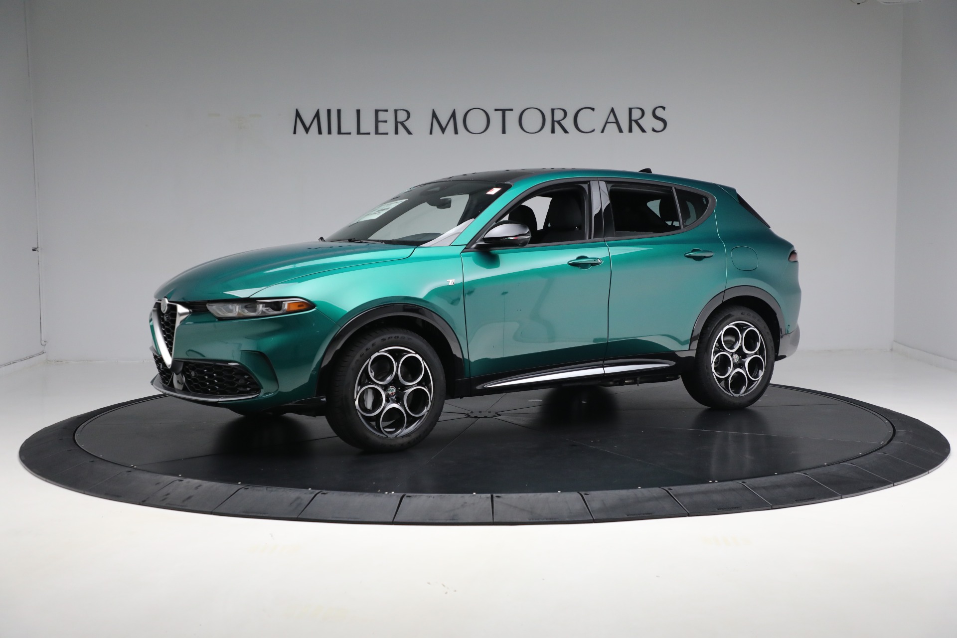 New 2024 Alfa Romeo Tonale Ti for sale Sold at Bentley Greenwich in Greenwich CT 06830 1