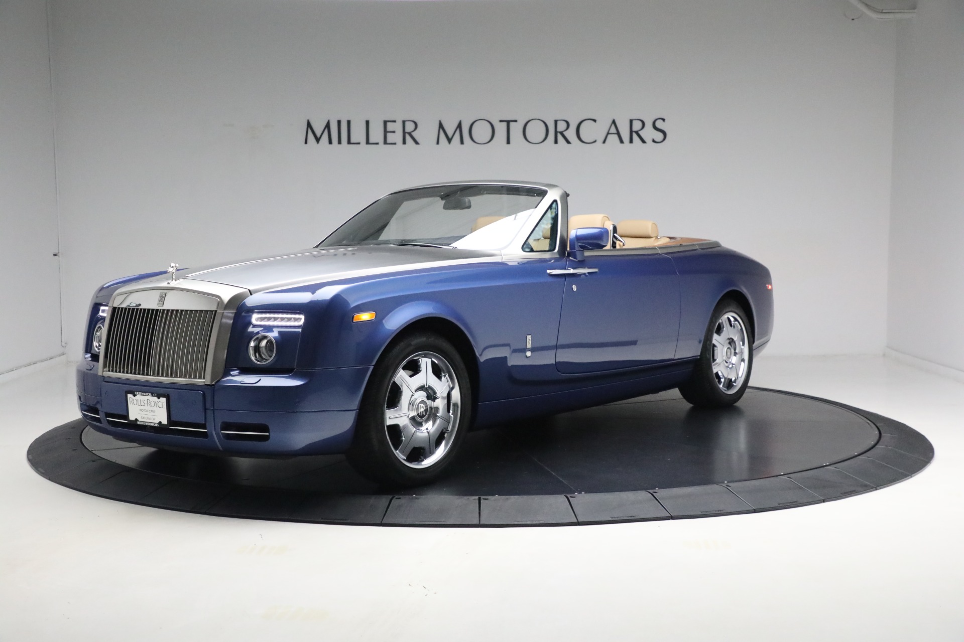 Used 2009 Rolls-Royce Phantom Drophead Coupe for sale Sold at Bentley Greenwich in Greenwich CT 06830 1