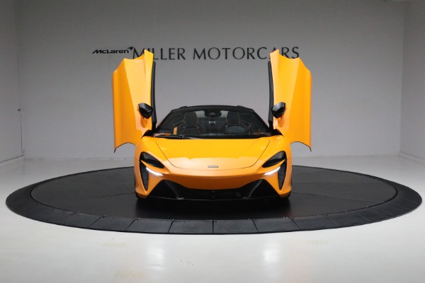 New 2025 McLaren Artura Spider Performance for sale Sold at Bentley Greenwich in Greenwich CT 06830 13