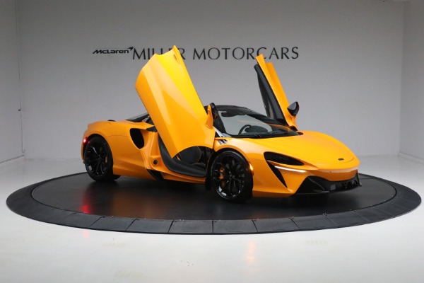 New 2025 McLaren Artura Spider Performance for sale Sold at Bentley Greenwich in Greenwich CT 06830 20
