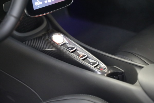 New 2025 McLaren Artura TechLux for sale Sold at Bentley Greenwich in Greenwich CT 06830 28