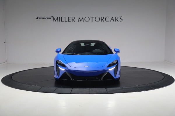 New 2025 McLaren Artura Spider Performance for sale $329,718 at Bentley Greenwich in Greenwich CT 06830 13