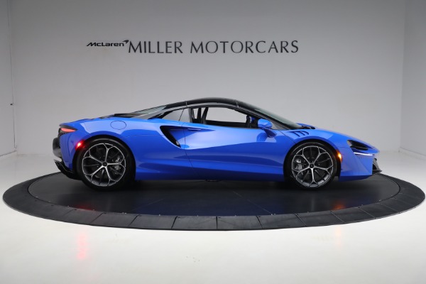 New 2025 McLaren Artura Spider Performance for sale $329,718 at Bentley Greenwich in Greenwich CT 06830 22