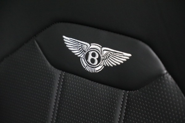 Used 2021 Bentley Bentayga V8 for sale Sold at Bentley Greenwich in Greenwich CT 06830 17