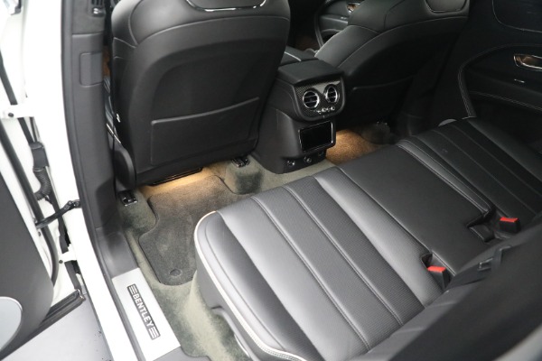 Used 2021 Bentley Bentayga V8 for sale Sold at Bentley Greenwich in Greenwich CT 06830 18