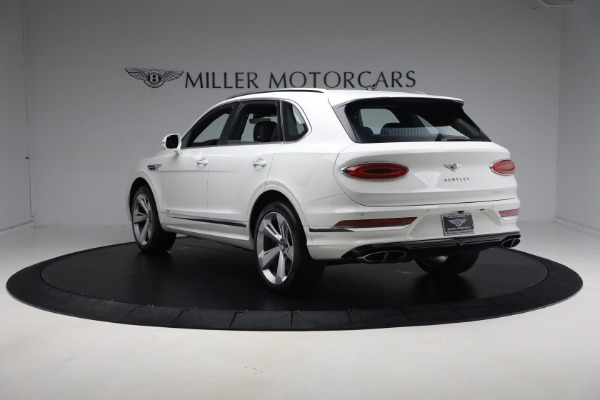 Used 2021 Bentley Bentayga V8 for sale Sold at Bentley Greenwich in Greenwich CT 06830 4