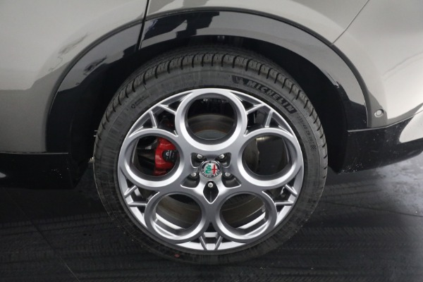 New 2024 Alfa Romeo Tonale Ti for sale Sold at Bentley Greenwich in Greenwich CT 06830 21