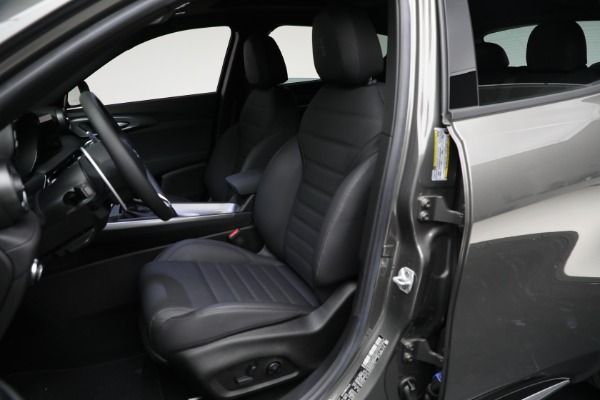 New 2024 Alfa Romeo Tonale Ti for sale Sold at Bentley Greenwich in Greenwich CT 06830 9