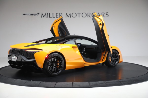 New 2025 McLaren Artura TechLux for sale Sold at Bentley Greenwich in Greenwich CT 06830 15