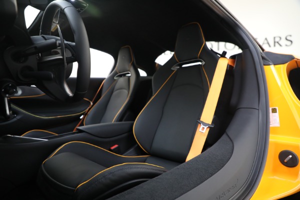 New 2025 McLaren Artura TechLux for sale Sold at Bentley Greenwich in Greenwich CT 06830 17
