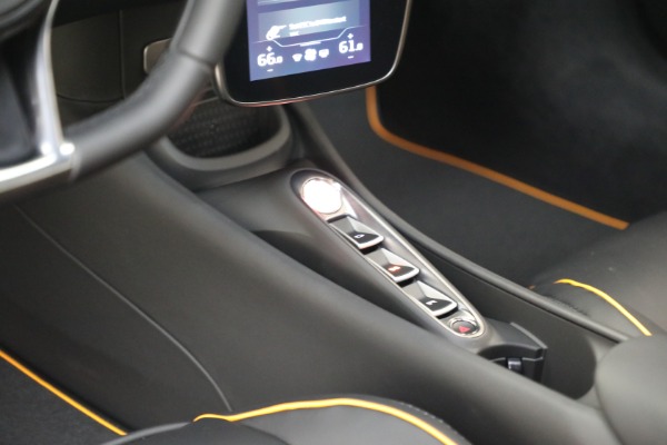 New 2025 McLaren Artura TechLux for sale Sold at Bentley Greenwich in Greenwich CT 06830 25