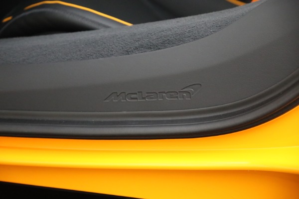 New 2025 McLaren Artura TechLux for sale Sold at Bentley Greenwich in Greenwich CT 06830 28