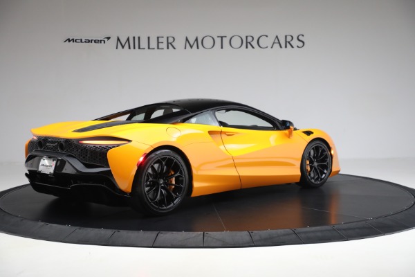 New 2025 McLaren Artura TechLux for sale Sold at Bentley Greenwich in Greenwich CT 06830 8