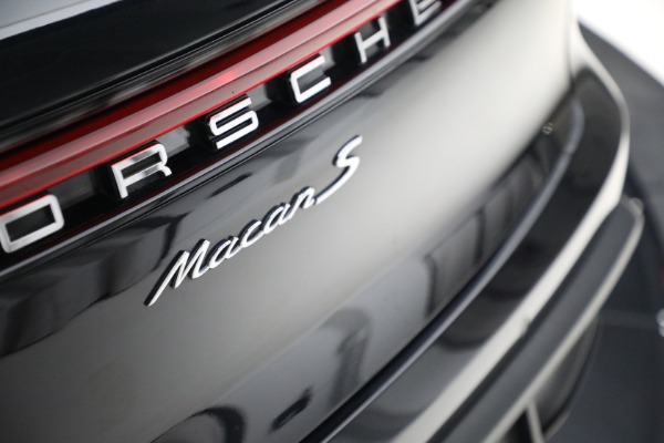 Used 2022 Porsche Macan S for sale Sold at Bentley Greenwich in Greenwich CT 06830 22