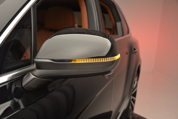 New 2017 Bentley Bentayga for sale Sold at Bentley Greenwich in Greenwich CT 06830 19