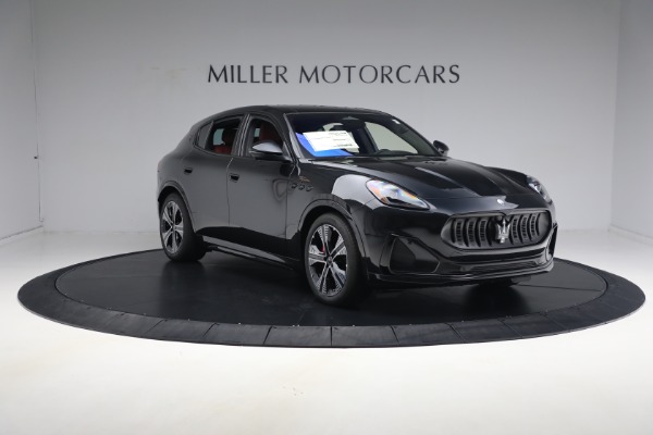 New 2025 Maserati Grecale Folgore for sale $99,900 at Bentley Greenwich in Greenwich CT 06830 26