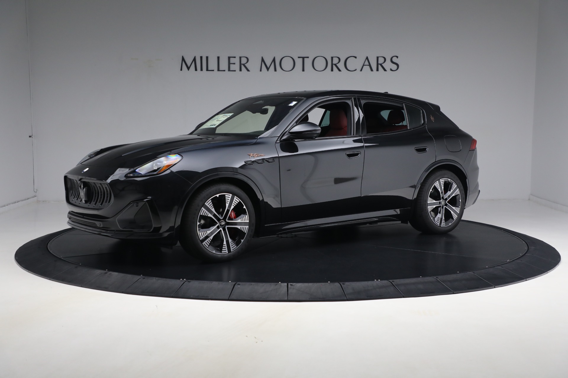 New 2025 Maserati Grecale Folgore for sale $99,900 at Bentley Greenwich in Greenwich CT 06830 1