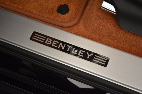 Used 2017 Bentley Bentayga for sale Sold at Bentley Greenwich in Greenwich CT 06830 27