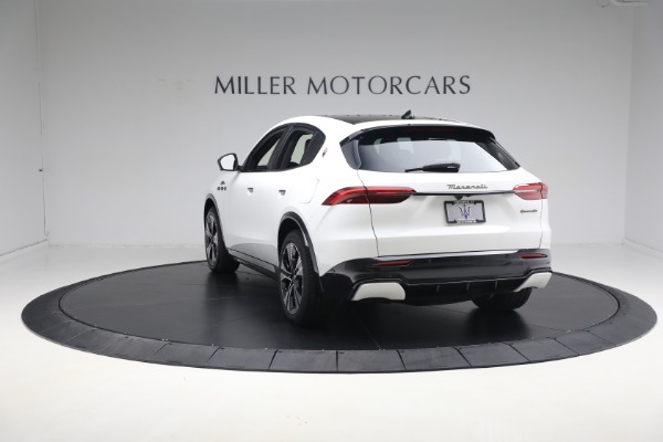 New 2025 Maserati Grecale Folgore for sale $99,900 at Bentley Greenwich in Greenwich CT 06830 15
