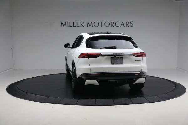 New 2025 Maserati Grecale Folgore for sale $99,900 at Bentley Greenwich in Greenwich CT 06830 16