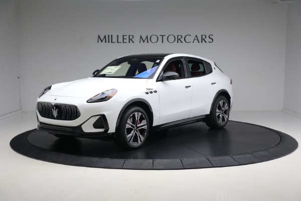 New 2025 Maserati Grecale Folgore for sale $99,900 at Bentley Greenwich in Greenwich CT 06830 5