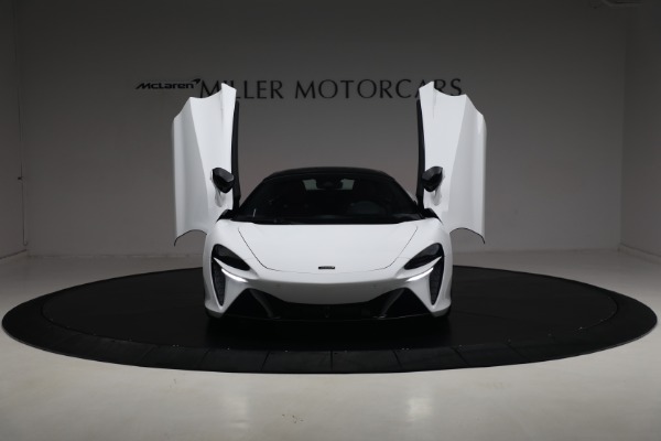 New 2025 McLaren Artura Spider TechLux for sale Sold at Bentley Greenwich in Greenwich CT 06830 21