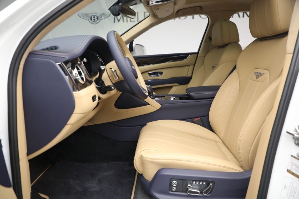 New 2024 Bentley Bentayga Hybrid for sale Sold at Bentley Greenwich in Greenwich CT 06830 15