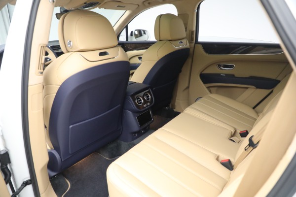 New 2024 Bentley Bentayga Hybrid for sale Sold at Bentley Greenwich in Greenwich CT 06830 17
