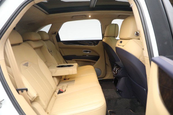 New 2024 Bentley Bentayga Hybrid for sale Sold at Bentley Greenwich in Greenwich CT 06830 23